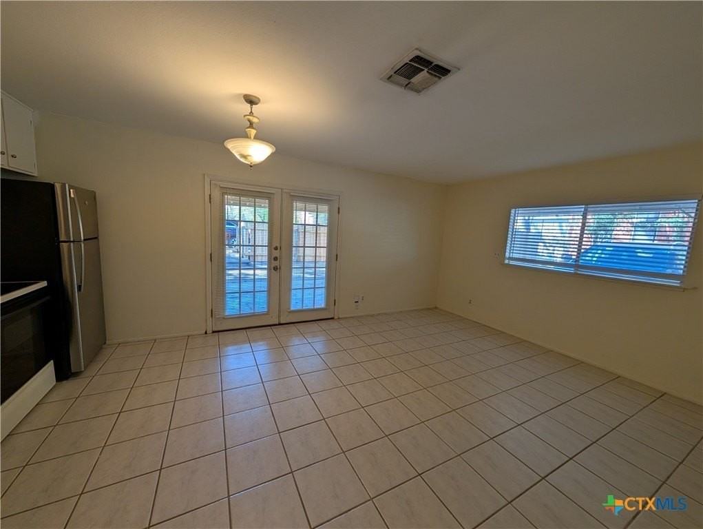 164 S Union Ave #102 - Photo 7 of 21