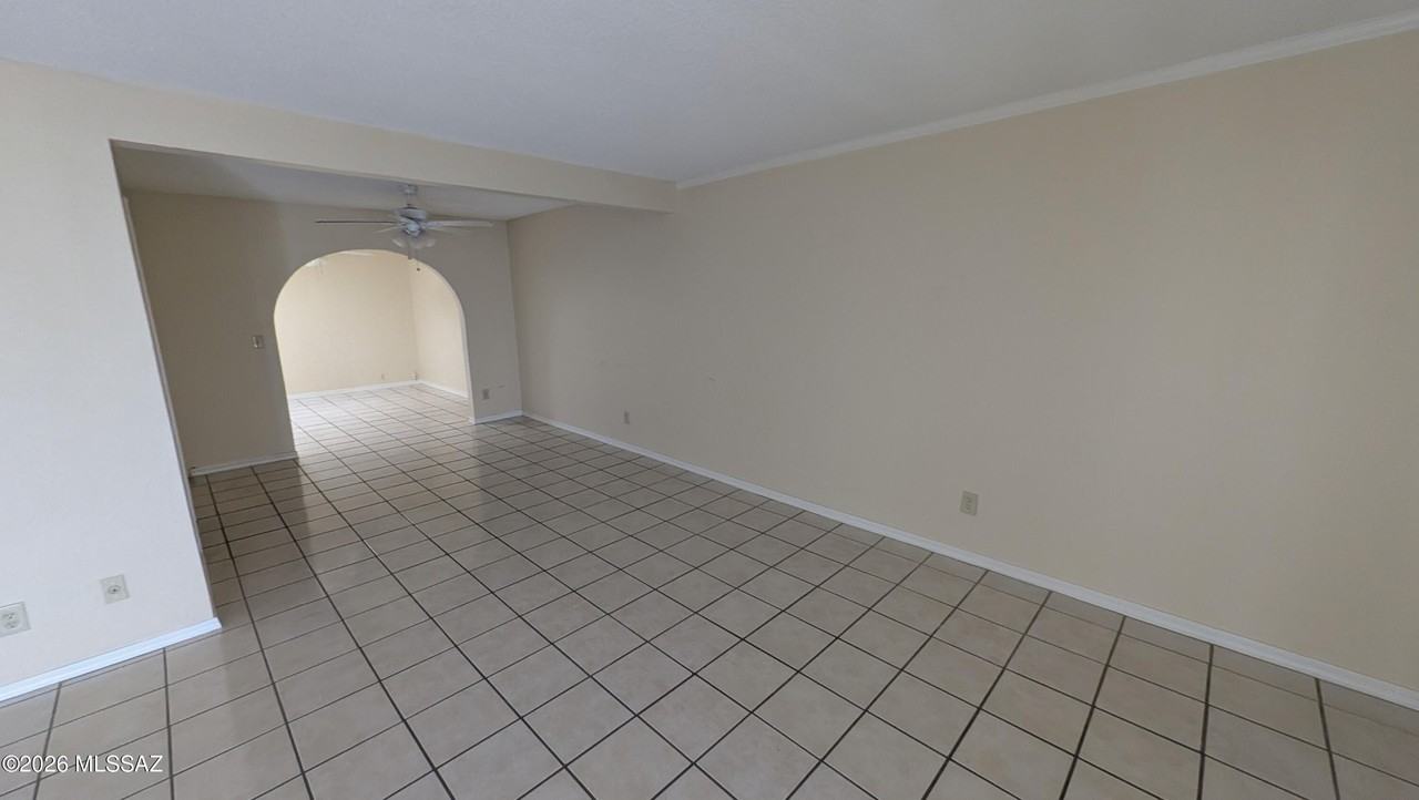 6539 E Golf Links Rd - Photo 4 of 14