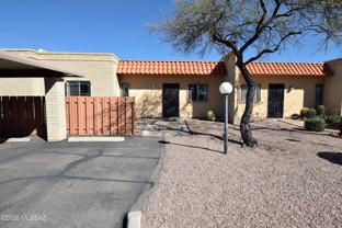 893 S Pantano Pkwy - Photo 1 of 1