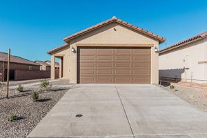 featured image of 9253 N Agave Gold Rd