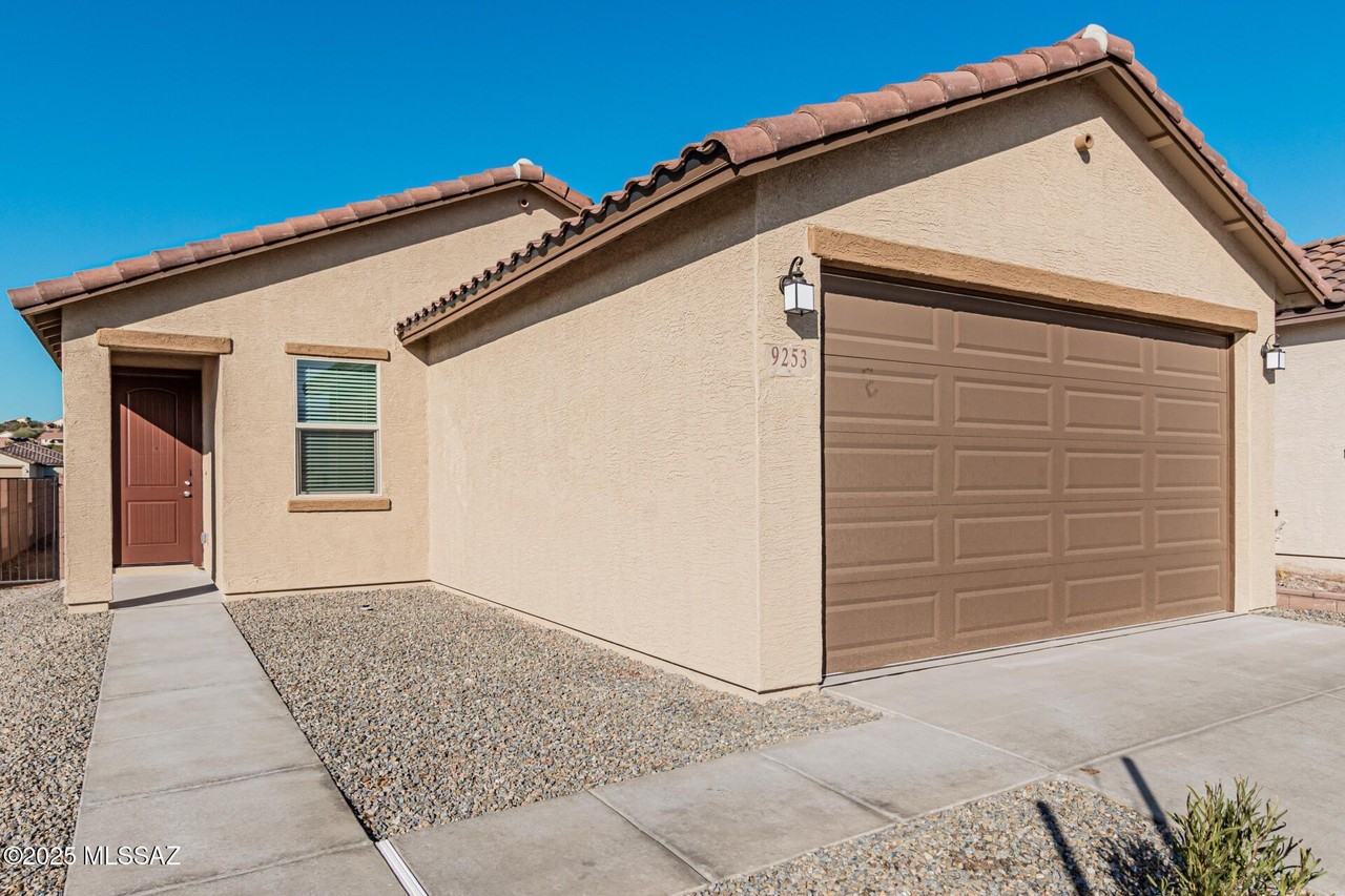 9253 N Agave Gold Rd - Photo 6 of 31