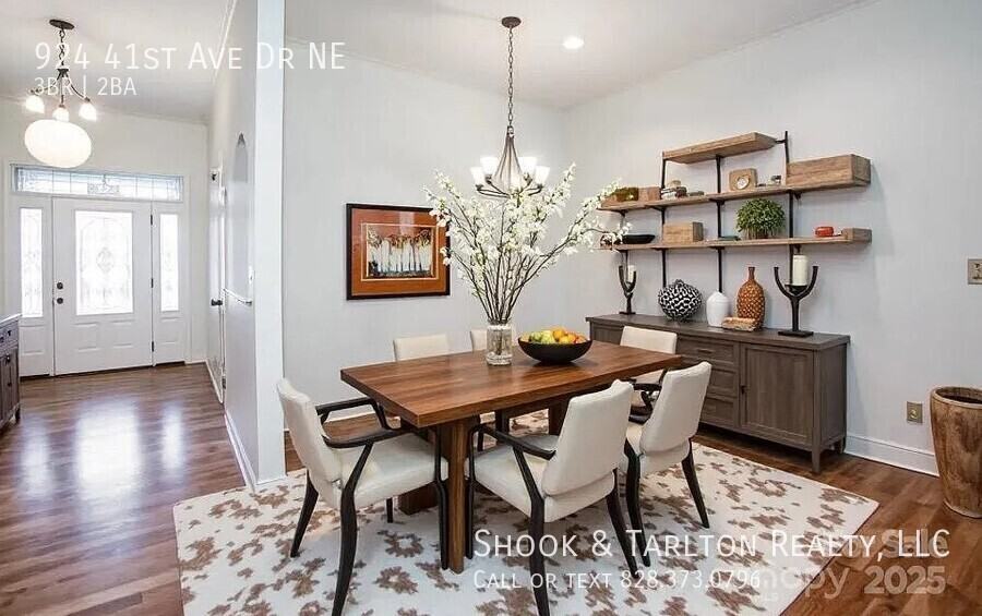 924 41st Avenue Dr Ne - Photo 3 of 9