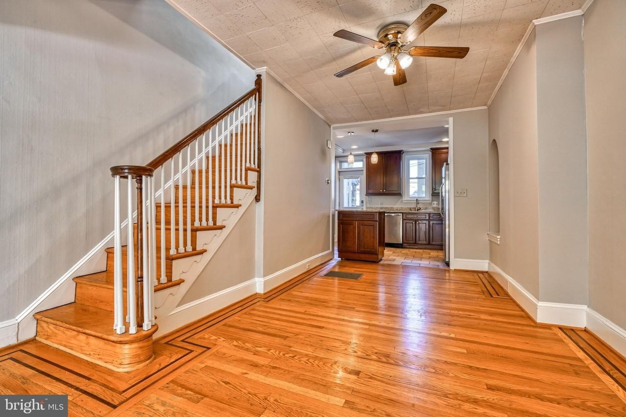 715 S Eaton St - Photo 2 of 30