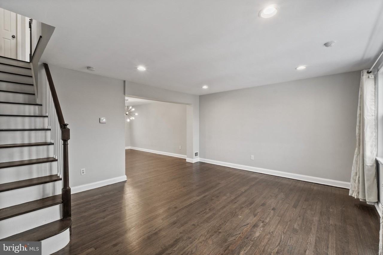 4923 Saint Gemma Rd - Photo 4 of 25