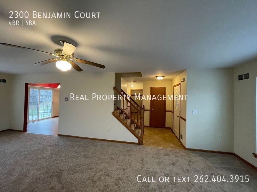 2300 Benjamin Ct - Photo 3 of 28