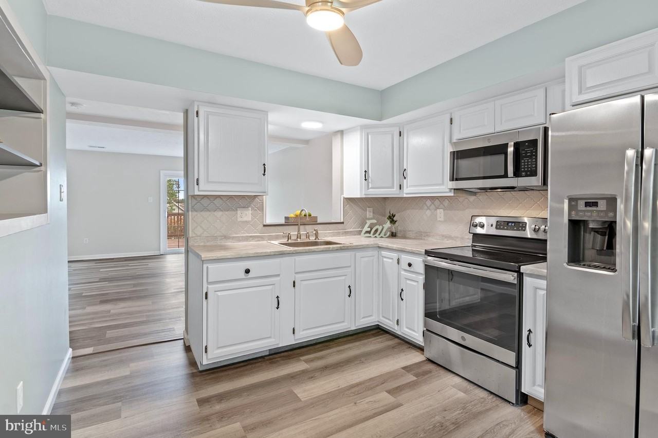 689 Clearview Ave - Photo 5 of 38