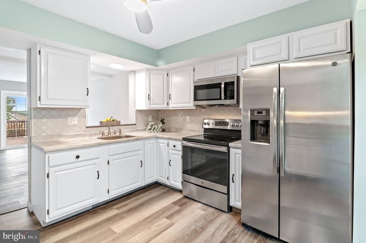 689 Clearview Ave - Photo 6 of 38