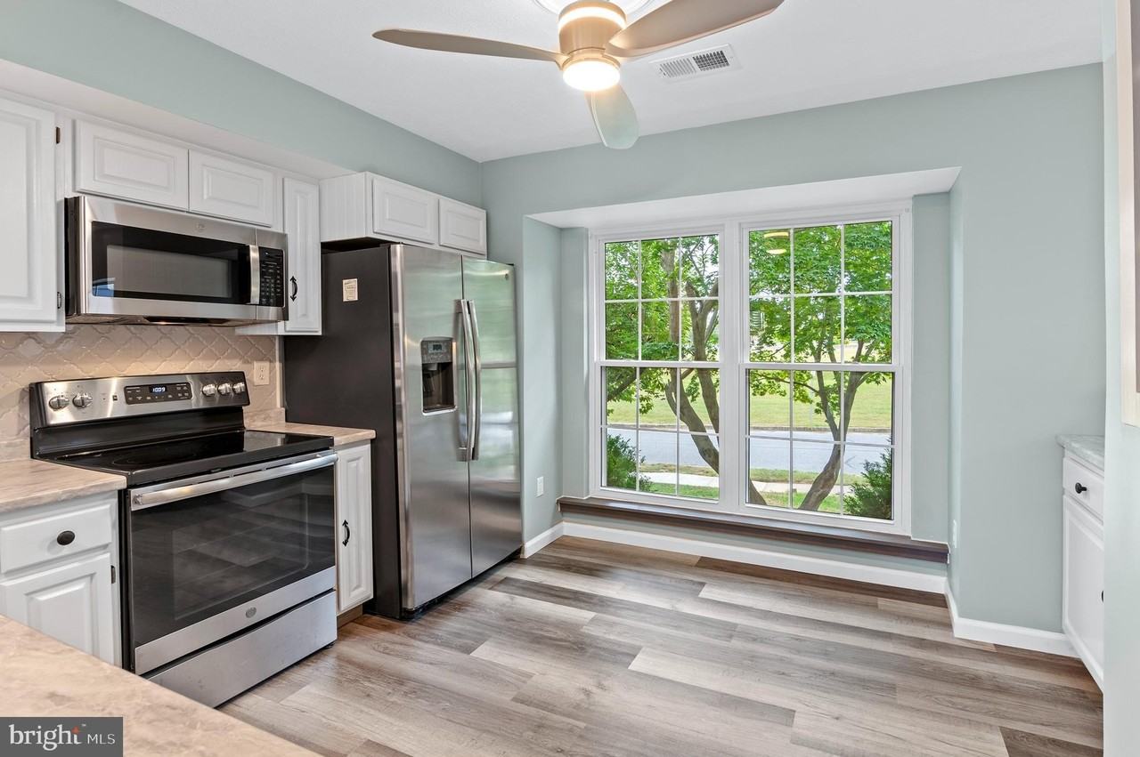 689 Clearview Ave - Photo 7 of 38