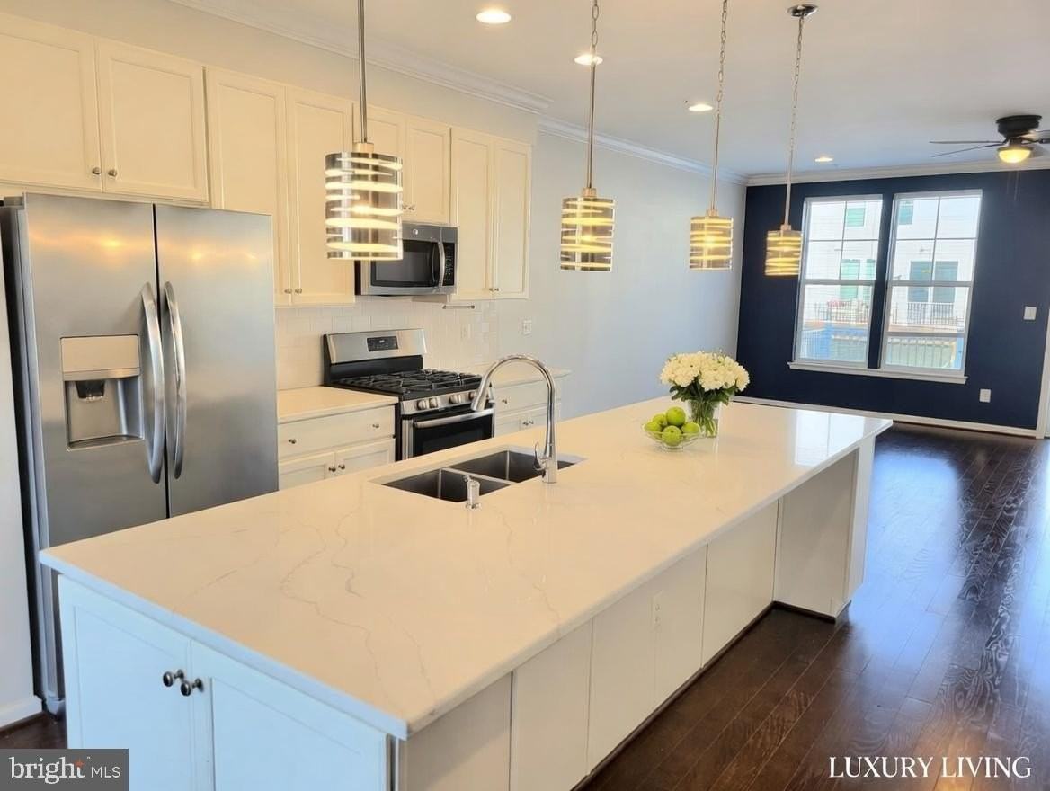 8430 Pine Bluff Rd - Photo 5 of 19