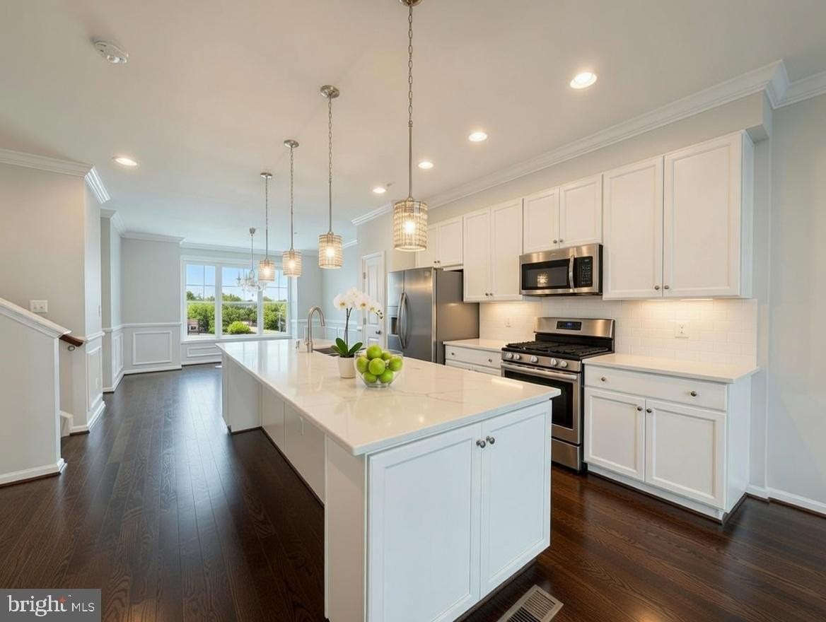 8430 Pine Bluff Rd - Photo 7 of 19