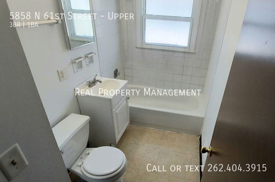 5858 N 61st St - Photo 6 of 15