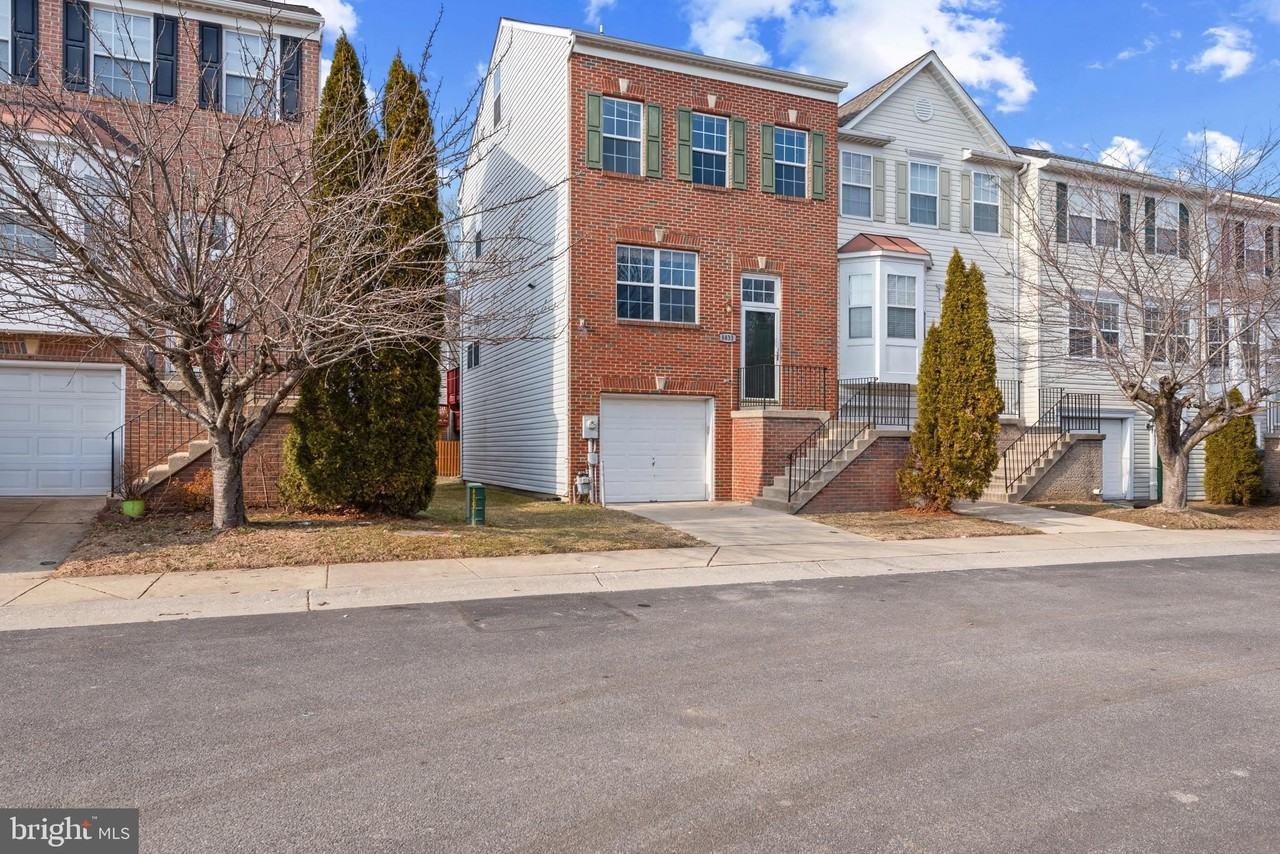 8833 Hawthorne Ct - Photo 2 of 42