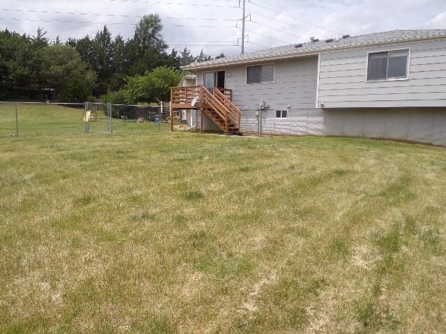 BCR 8123 Matthew Place - Photo 2 of 11