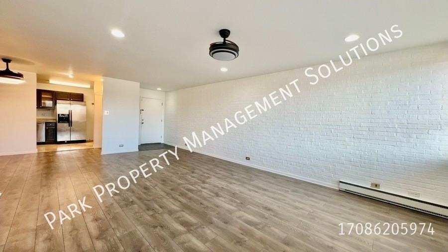 1117 Leavitt Ave #314 - Photo 4 of 11