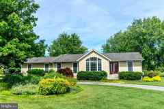 206 Prospect Bay Dr W - Photo 1 of 1