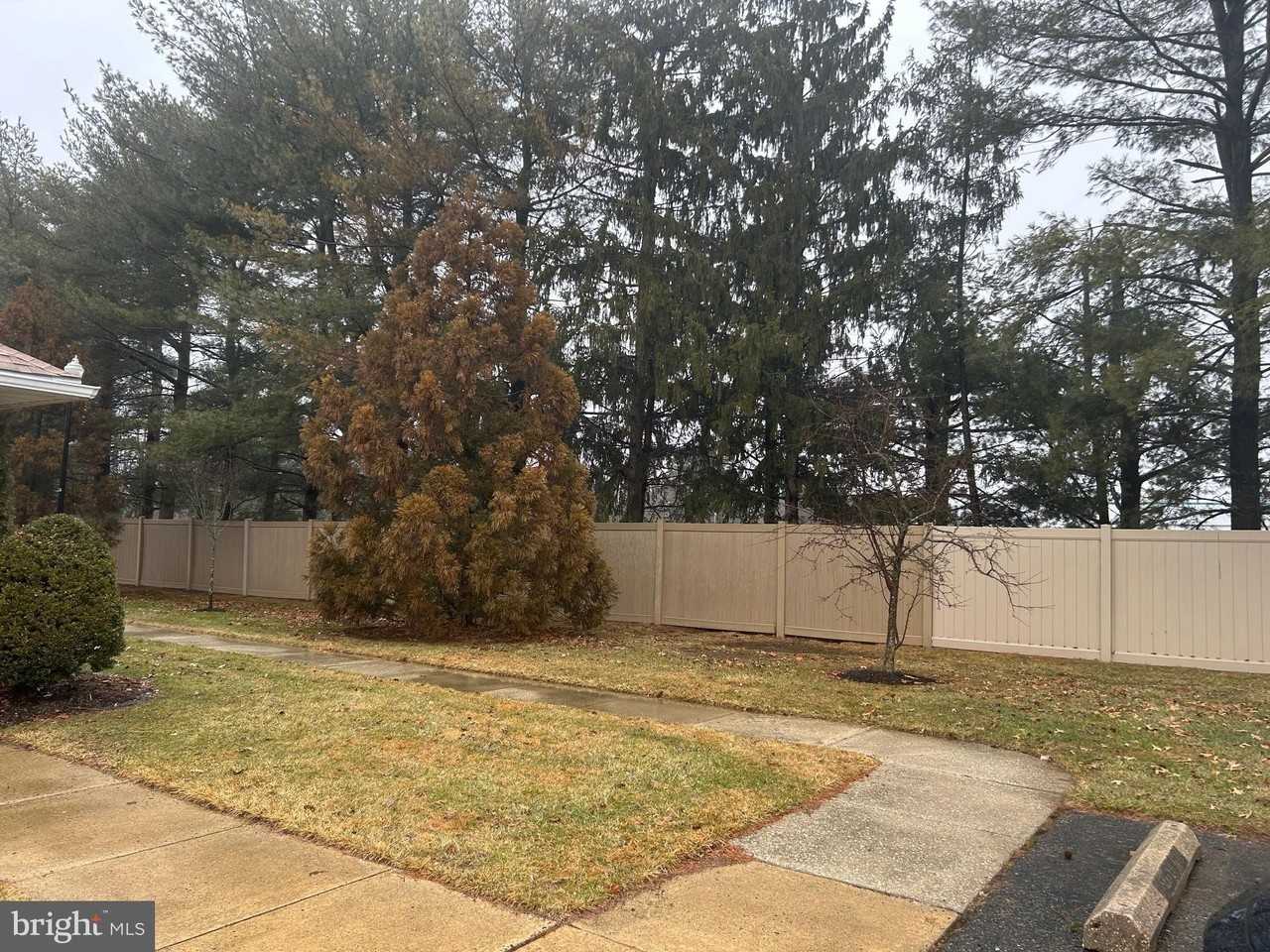 804 Briarwood Ct - Photo 5 of 5