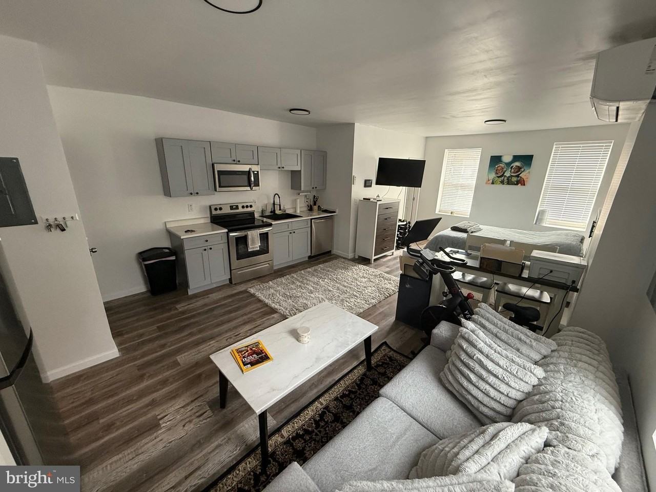 24 S Warren St Unit 1 - Photo 3 of 13