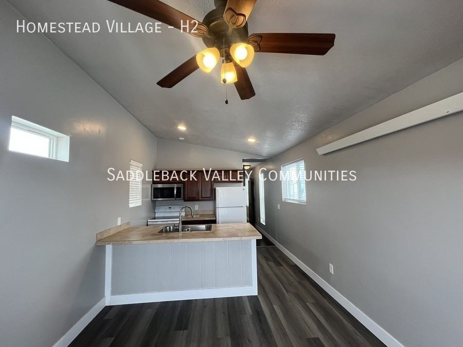 & #H2 - Photo 3 of 14