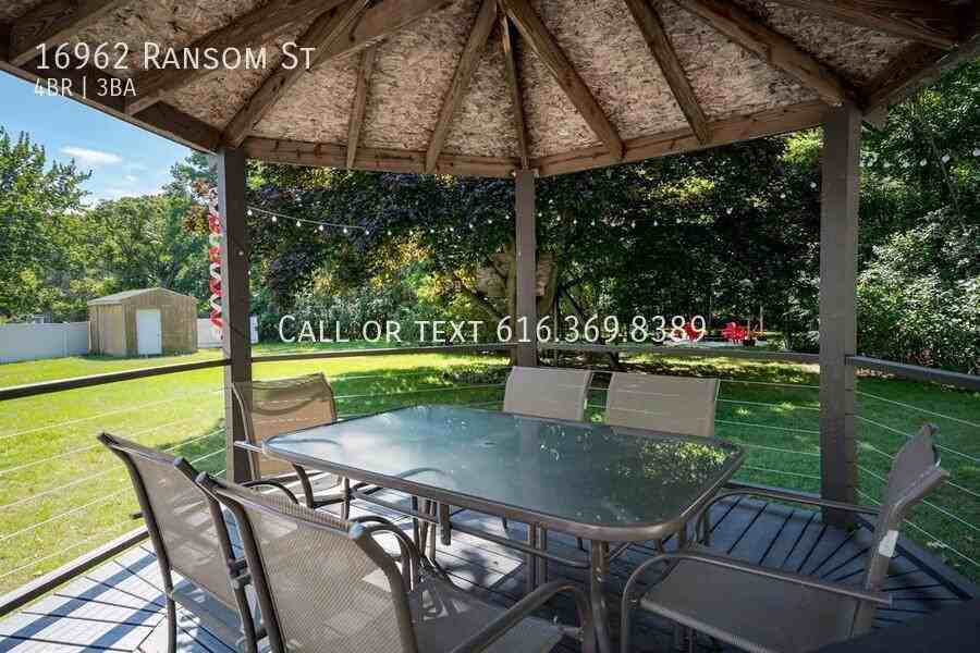 16962 Ransom St - Photo 5 of 50