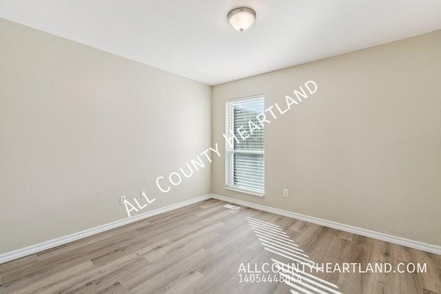 3209 Castlerock Rd - Photo 7 of 13