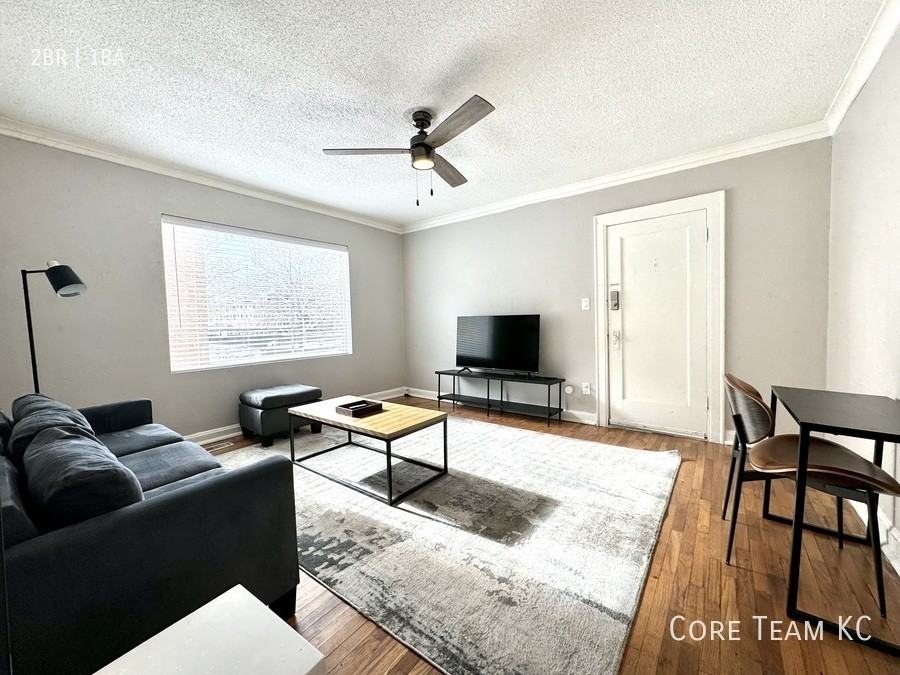 4511 Roanoke Pkwy #4507-1 - Photo 5 of 9