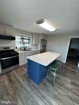 277 S 3rd St - Photo 1 of 1