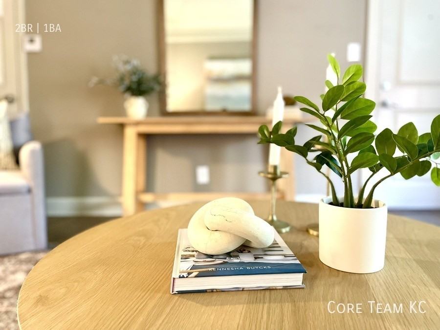 4423 Roanoke Pkwy #2B - Photo 7 of 17