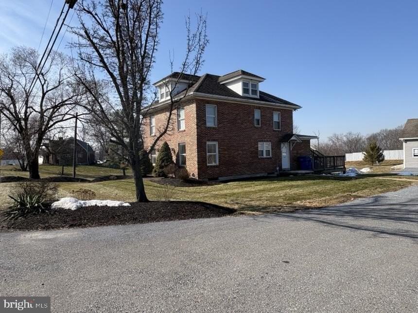 613 Laudermilch Rd Unit 2 - Photo 2 of 16