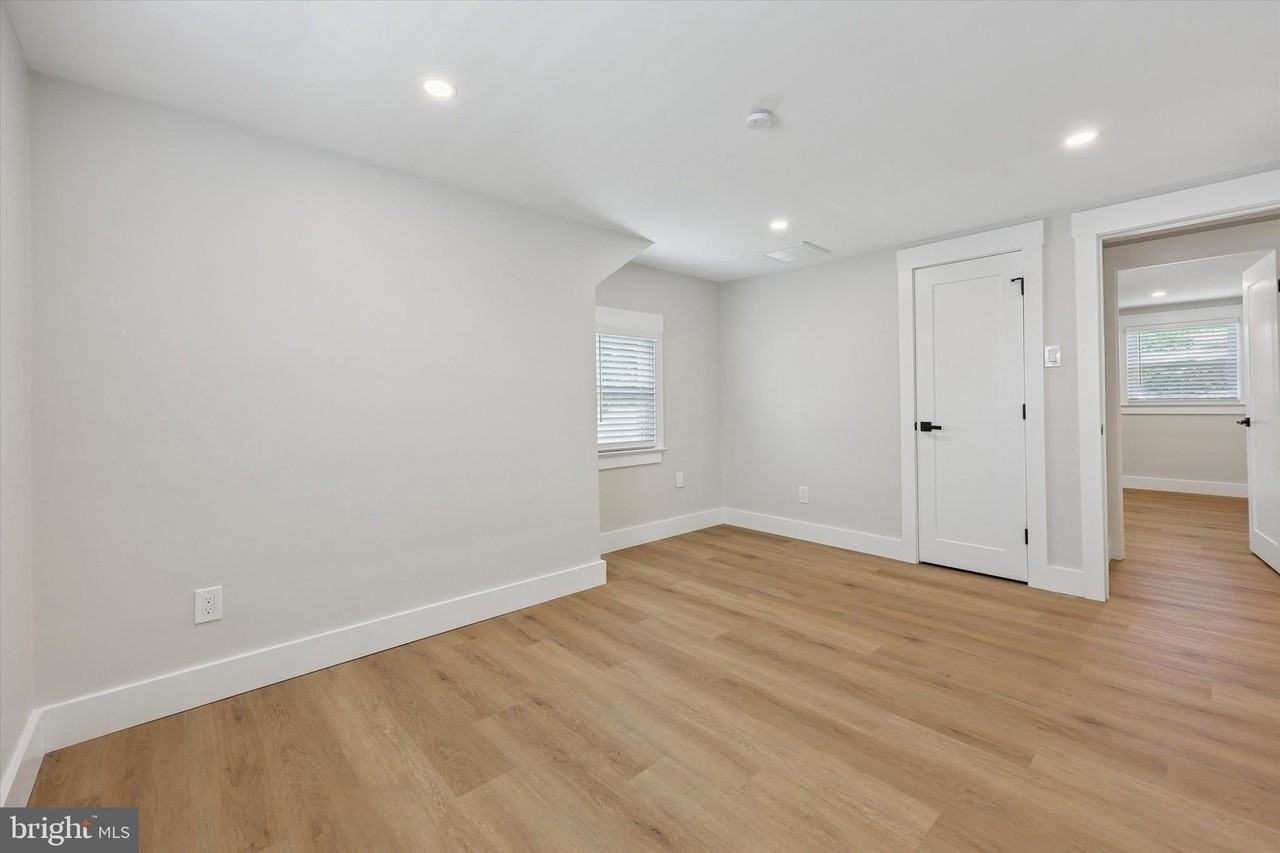 47 S New St Unit 2 - Photo 5 of 14