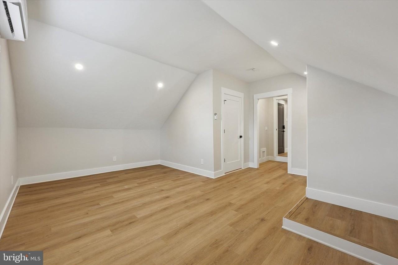 47 S New St Unit 2 - Photo 6 of 14