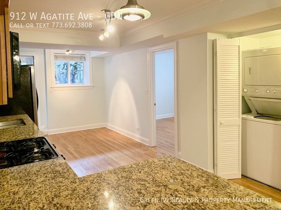 912 W Agatite Ave #GDN - Photo 4 of 15