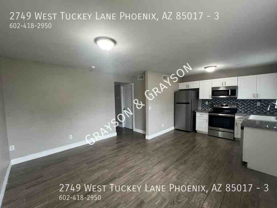 2749 W Tuckey Ln #3 - Photo 3 of 18