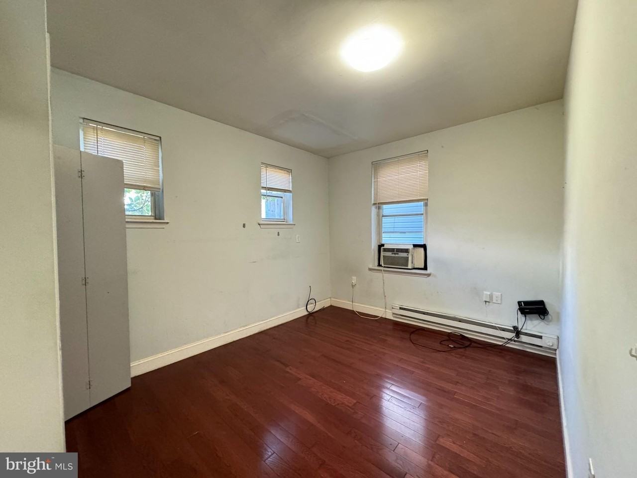 3739 Lancaster Ave Unit 2r - Photo 4 of 6