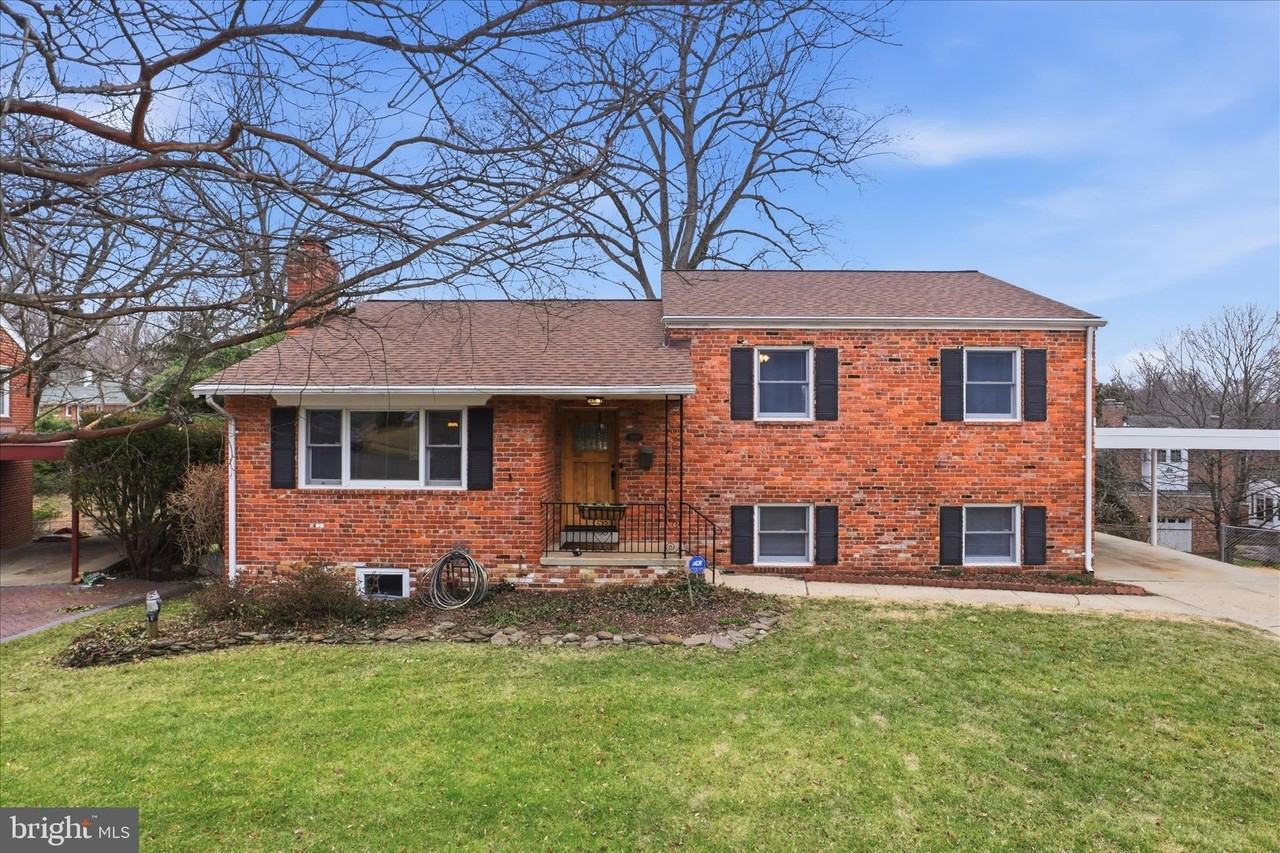 3936 N Wakefield St - Photo 3 of 46