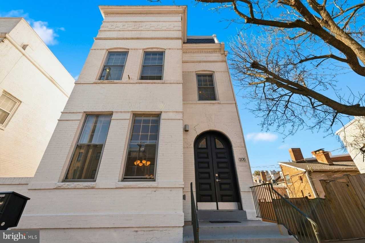 205 S Patrick St - Photo 4 of 50