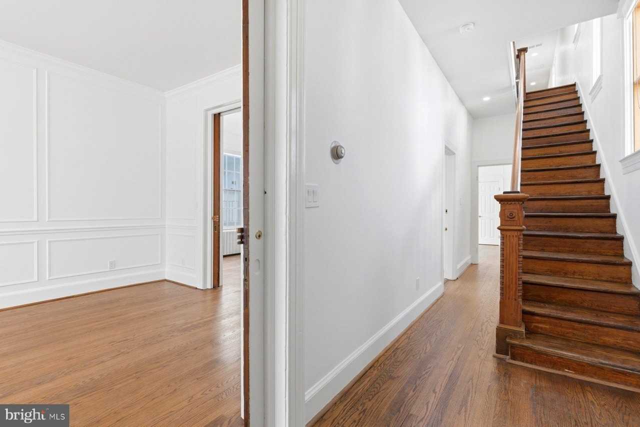 205 S Patrick St - Photo 5 of 50