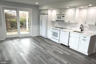 2700 Calkins Rd - Photo 1 of 1