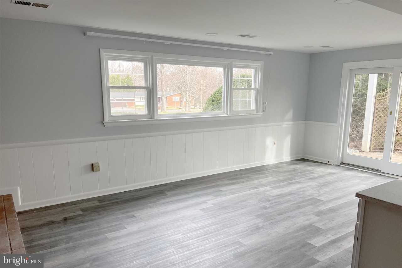 2700 Calkins Rd - Photo 3 of 10