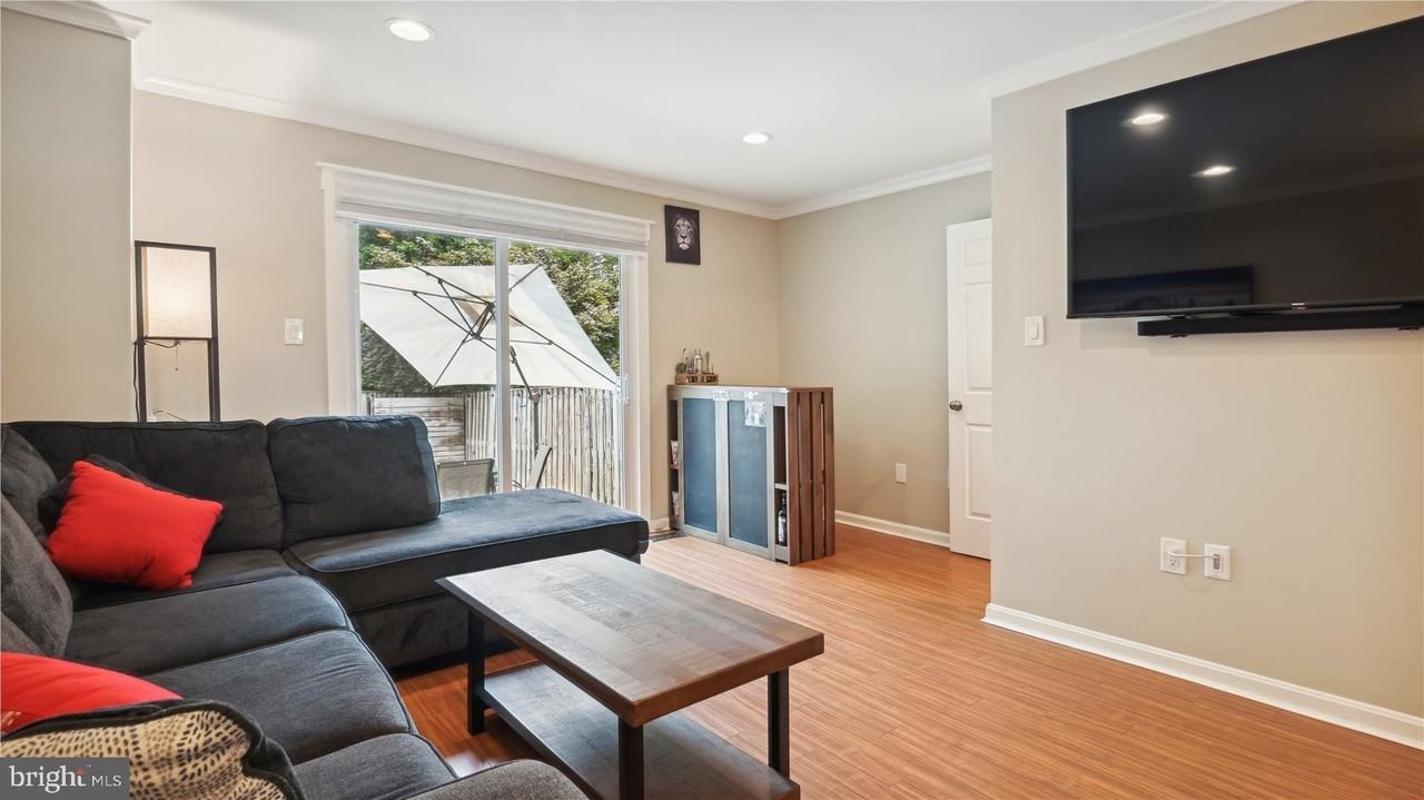 6312 Chimney Wood Ct - Photo 6 of 46