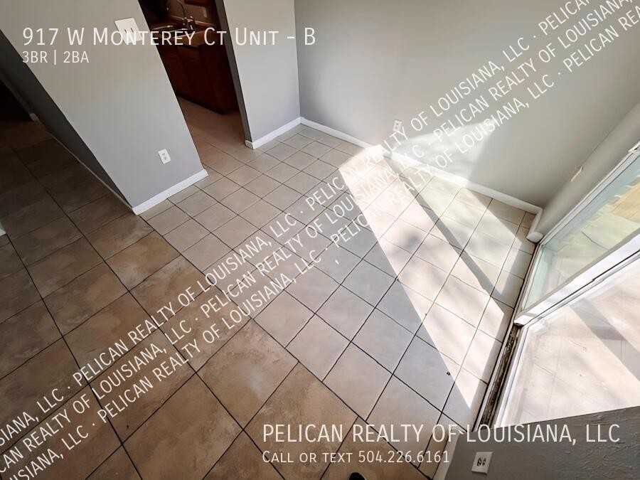 917 W Monterey Ct #B - Photo 3 of 10