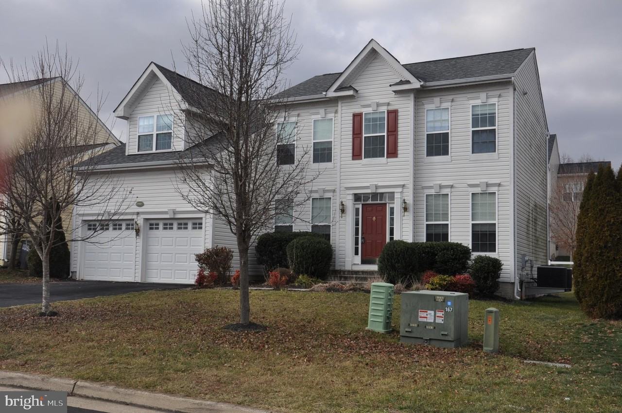 17667 Cleveland Park Dr - Photo 2 of 45