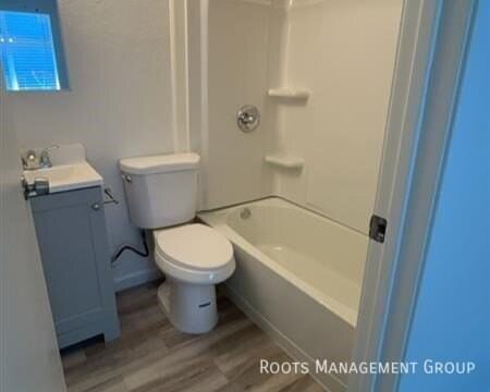 1608 E Main St #10 - Photo 7 of 14