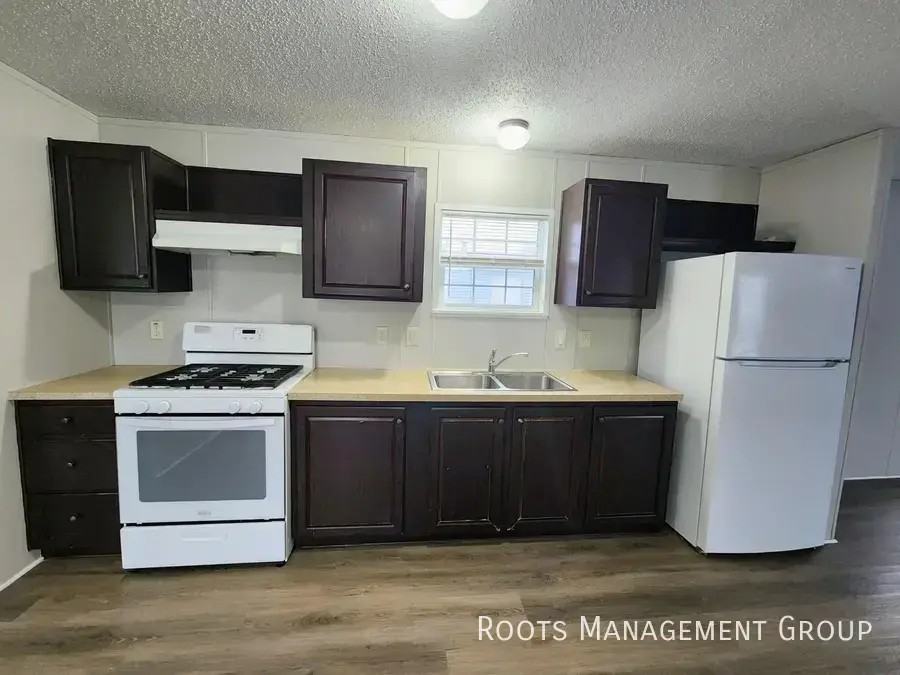 56 Oak St #56 - Photo 2 of 21