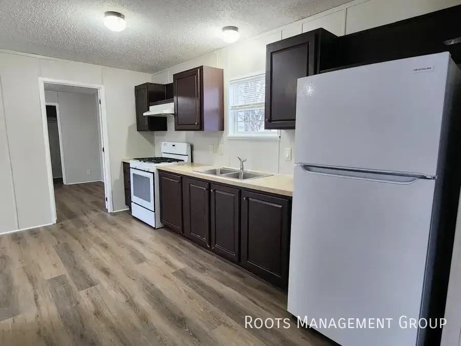 56 Oak St #56 - Photo 4 of 21