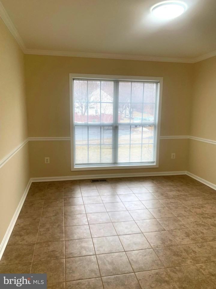 9404 Buckhall Farm Ct - Photo 6 of 15