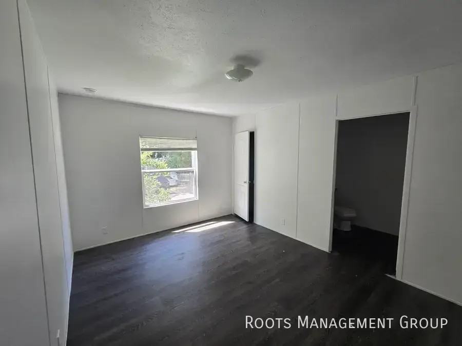6347 Tara Blvd #49 - Photo 6 of 20