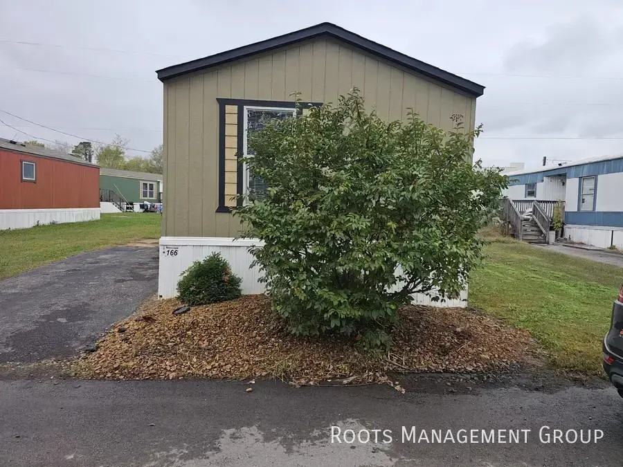 9 Riviera Courts Dr #9 - Photo 2 of 17