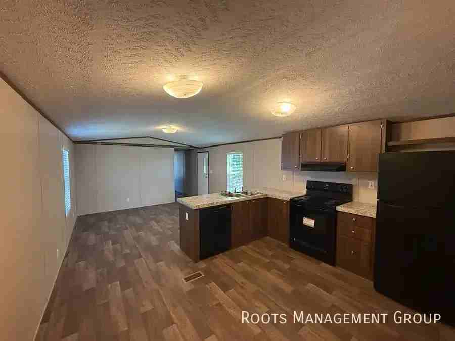 26 Springlake Dr #26SP - Photo 3 of 21