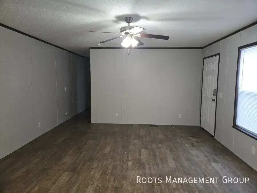 2554 Apollo Dr - Photo 3 of 15