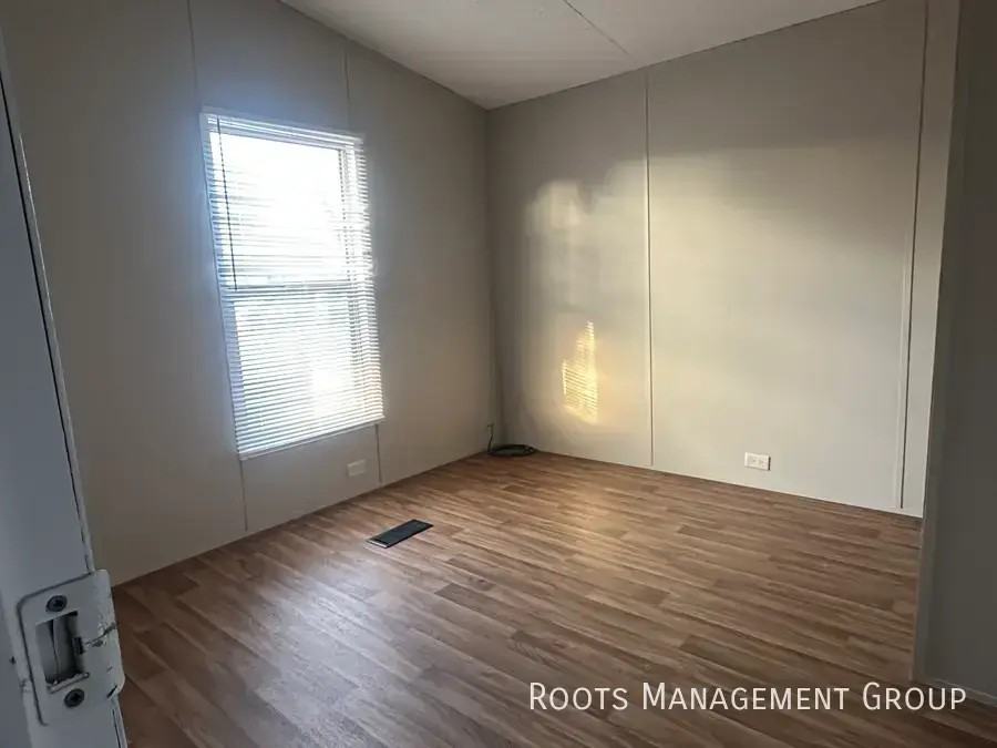 272 Emerson Bypass Rd #D14 - Photo 4 of 15